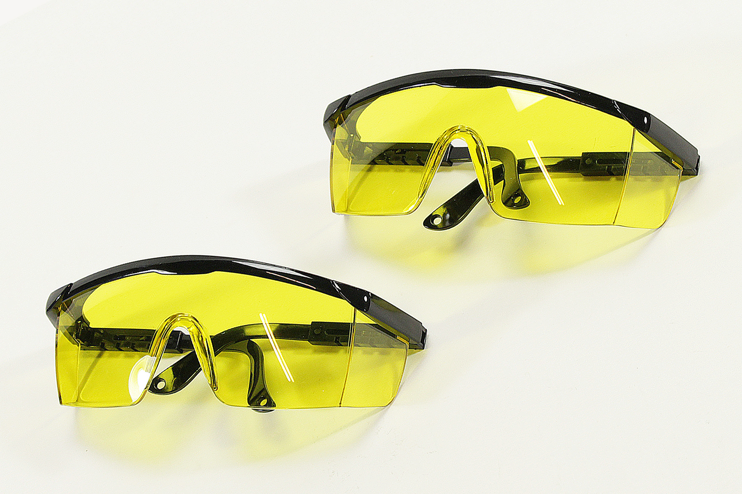 Universelle Schutzbrille Leichte Sicherheitsbrille UV400 Filter Kratzf – Euroelectronics